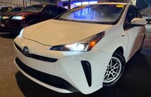 2022 Toyota Prius LE