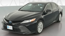 2020 Toyota Camry Hybrid XLE