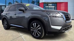2024 Nissan Pathfinder Platinum