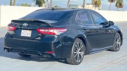 2020 Toyota Camry Hybrid SE