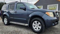 2005 Nissan Pathfinder XE 4WD