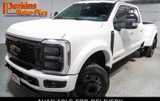2025 Ford F-450 Super Duty Platinum