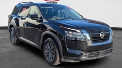 2024 Nissan Pathfinder SV