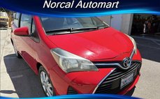 2015 Toyota Yaris LE 2dr Hatchback