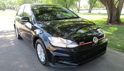2019 Volkswagen Golf SE