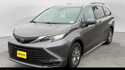 2023 Toyota Sienna LE 8-Passenger