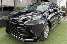 2023 Toyota Sienna XLE