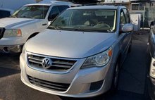 2009 Volkswagen Routan SE