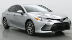 2022 Toyota Camry Hybrid XLE