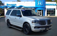 2017 Lincoln Navigator Select