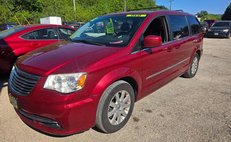 2014 Chrysler Town and Country Touring