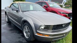 2005 Ford Mustang V6 Deluxe