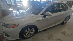 2020 Toyota Camry Hybrid XLE