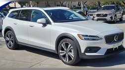 2025 Volvo V60 Cross Country B5 Plus