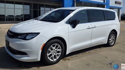 2025 Chrysler Voyager LX