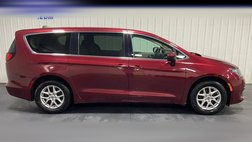 2021 Chrysler Voyager LX