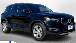 2022 Volvo XC40 T5 Momentum
