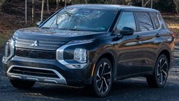 2024 Mitsubishi Outlander SE
