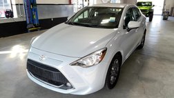 2019 Toyota Yaris LE