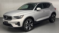 2023 Volvo XC40 B5 Ultimate Bright Theme