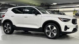 2026 Volvo XC40 B5 Plus