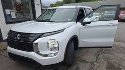 2024 Mitsubishi Outlander ES