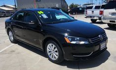 2014 Volkswagen Passat 1.8T Wolfsburg Edition