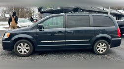 2013 Chrysler Town and Country Touring