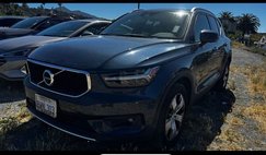 2021 Volvo XC40 T5 Momentum