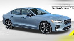 2024 Volvo S60 B5 Plus Dark Theme