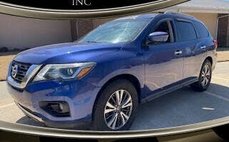 2017 Nissan Pathfinder SV