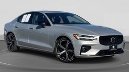 2024 Volvo S60 B5 Plus Dark Theme