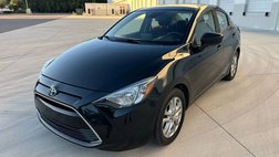 2017 Toyota Yaris iA Base