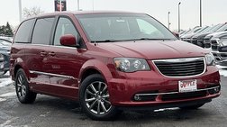 2016 Chrysler Town and Country S