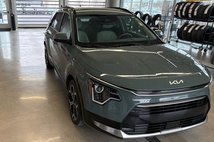 2024 Kia Niro EX Touring
