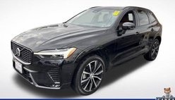 2023 Volvo XC60 B5 Plus Dark Theme