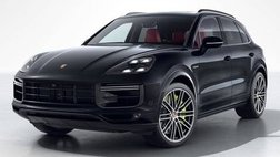 2022 Porsche Cayenne Turbo S E-Hybrid