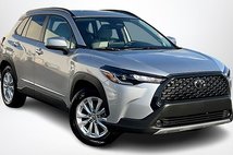 2024 Toyota Corolla Cross LE
