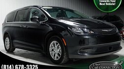 2022 Chrysler Voyager LX