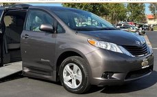 2013 Toyota Sienna LE  Wheelchair Van