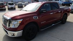 2017 Nissan Titan SV