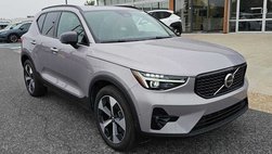 2026 Volvo XC40 B5 Plus