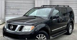 2010 Nissan Pathfinder LE