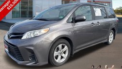2018 Toyota Sienna LE