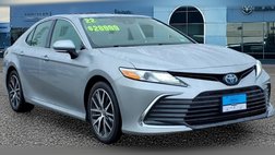 2022 Toyota Camry Hybrid XLE