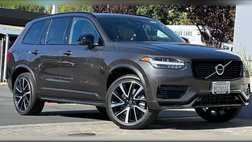 2023 Volvo XC90 Recharge T8 Ultimate Dark Theme