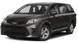 2018 Toyota Sienna LE 7-Passenger FWD with Auto-Access Seat