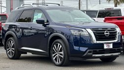 2023 Nissan Pathfinder Platinum