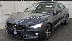 2024 Volvo S60 B5 Plus Dark Theme