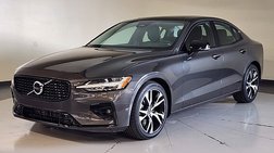 2024 Volvo S60 B5 Core Dark Theme